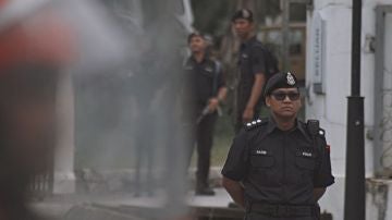 Un policía en Malasia