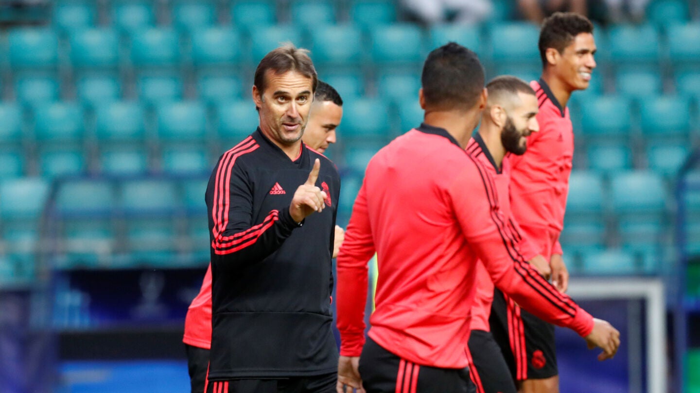 Lopetegui bromea con Casemiro durante el entrenamiento del Real Madrid