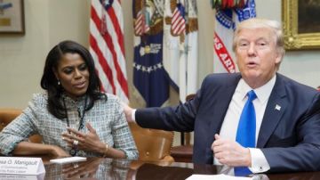 Omarosa Manigault Newman junto con Donald Trump