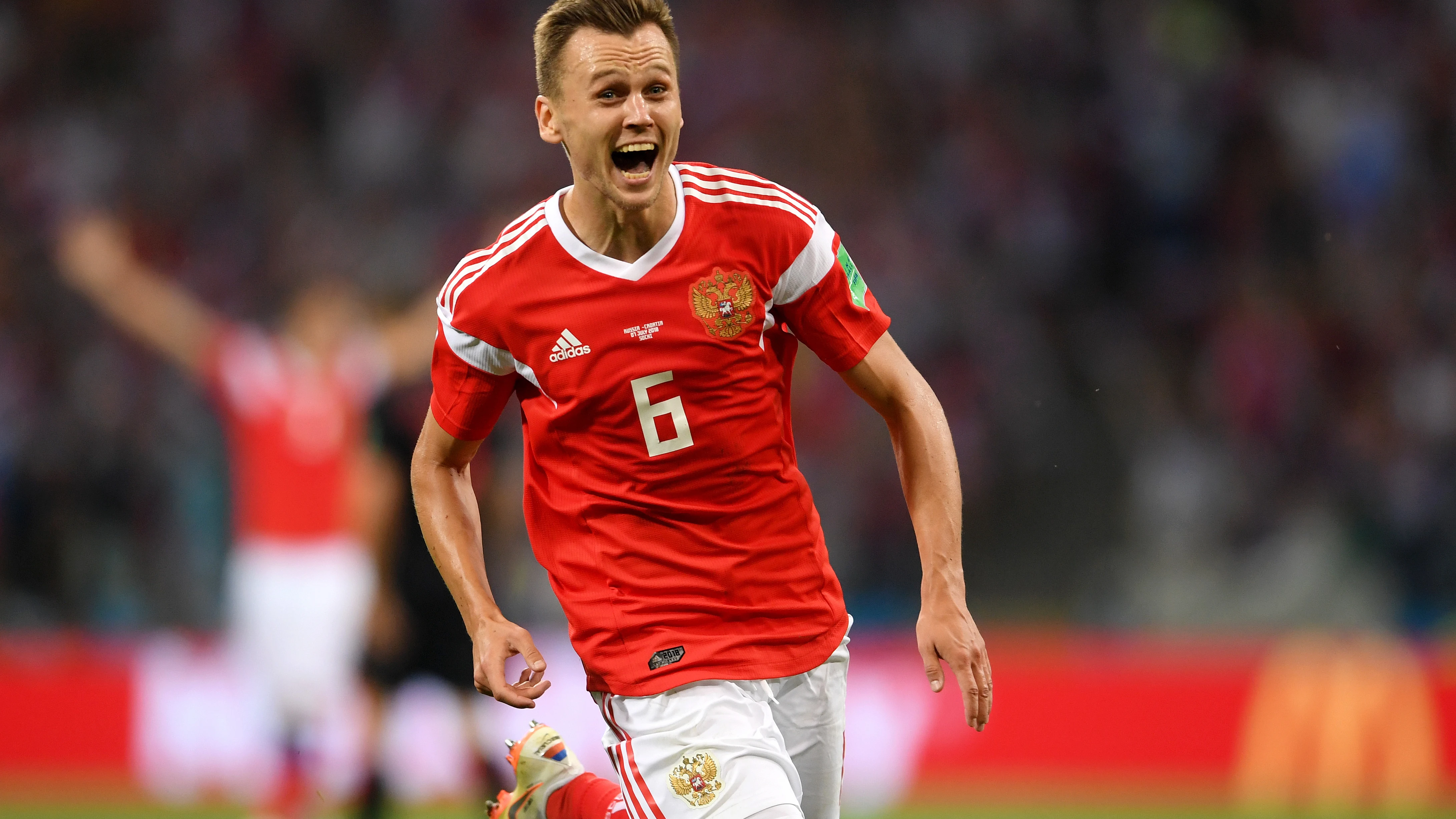 Denis Cheryshev jugando con la selección de Rusia