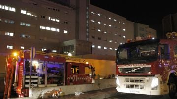 El incendio declarado en el Hospital Nuestra Señora de Candelaria, en Tenerife