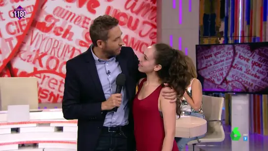 La reacción de la chica tras el beso de Frank Blanco La reacción de la chica tras el beso de Frank Blanco