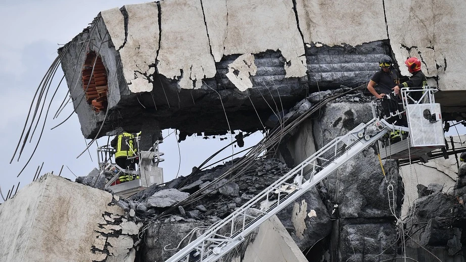 Derrumbe de un puente en la ciudad italiana de Génova