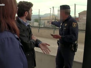 El día que Gonzo fue testigo del Soterramiento del AVE en Murcia y le interrumpió un policía: "No me había pasado en la vida" El día que Gonzo fue testigo del Soterramiento del AVE en Murcia y le interrumpió un policía: "No me había pasado en la vida"