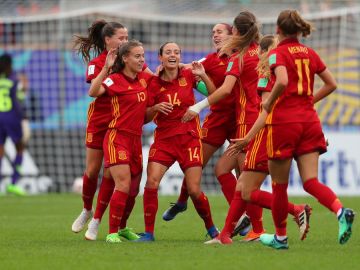 Las jugadoras de la selección española celebran uno de los goles contra Nigeria Las jugadoras de la selección española celebran uno de los goles contra Nigeria