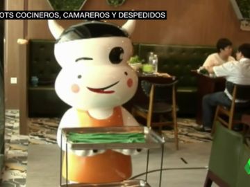 Imagen de robot en un restaurante de China Imagen de robot en un restaurante de China