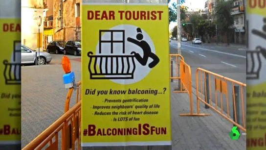 Cartel que incita al balconing Cartel que incita al balconing