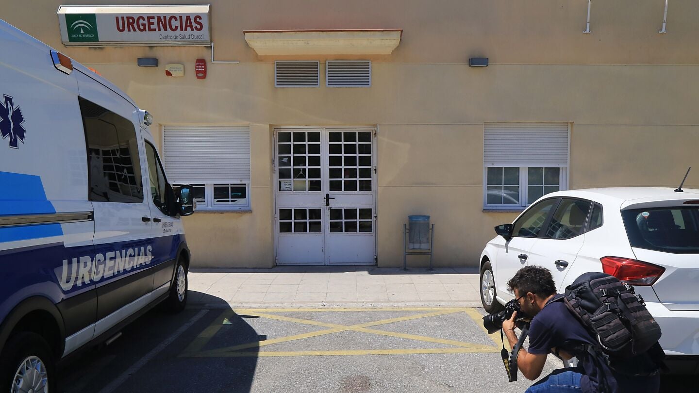 Alrededores del centro de salud de la localidad granadina de D&uacute;rcal