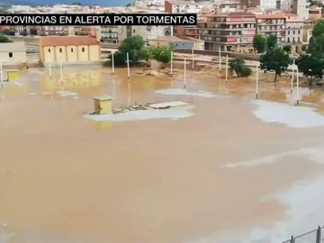 Hay 15 provincias en alerta por fuertes tormentas: la Comunidad Valenciana la más afectada Hay 15 provincias en alerta por fuertes tormentas: la Comunidad Valenciana la más afectada
