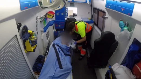Ambulancias atiende un corte de digestión Ambulancias atiende un corte de digestión