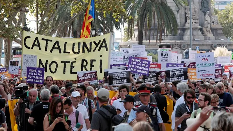 Integrantes de los Comités de Defensa de la República (CDR), durante la marcha 