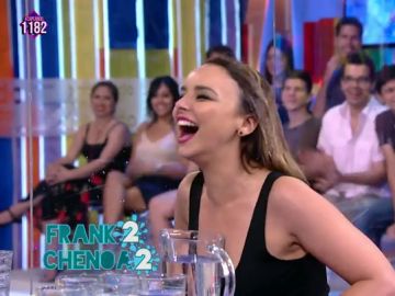 La risa contagiosa de Chenoa: la protagonista de la guerra del agua en Zapeando entre la cantante y el presentador: "Me lo estoy pasando pipa" La risa contagiosa de Chenoa: la protagonista de la guerra del agua en Zapeando entre la cantante y el presentador: "Me lo estoy pasando pipa"