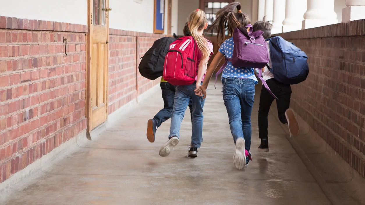 Niños en el colegio