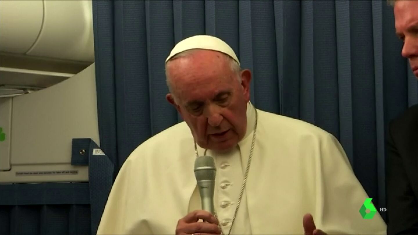 Las comprometidas palabras del Papa sobre la homosexualidad: "hay muchas cosas que se pueden hacer por medio de la psiquiatr&iacute;a"