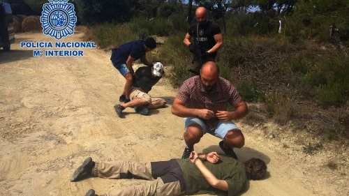 La Policía Nacional en el momento de la detención