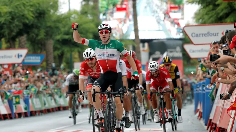 Viviani se impone en la tercera etapa de la Vuelta