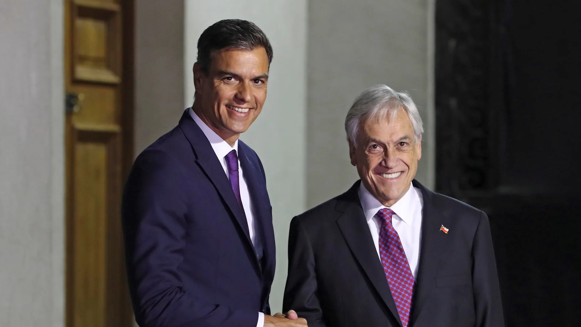 Pedro Sánchez y Sebastián Piñera
