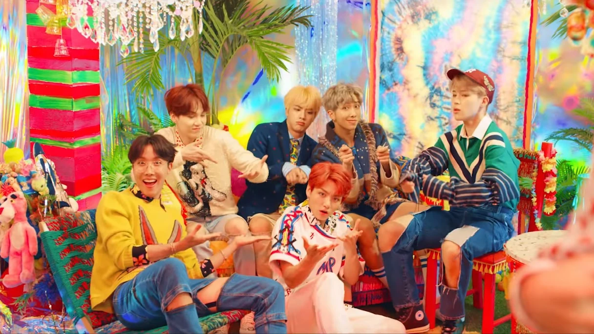 Videoclip 'Idol' de BTS