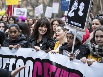Las actrices Asia Argento y Rose McGowan Las actrices Asia Argento y Rose McGowan