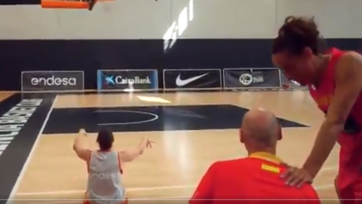 Silvia Dom&iacute;nguez en un entrenamiento con la Selecci&oacute;n femenina