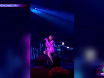 Ariana Grande en un concierto Ariana Grande en un concierto