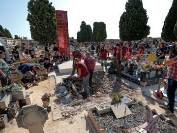 Exhumaciones en la fosa 112 de Paterna Exhumaciones en la fosa 112 de Paterna