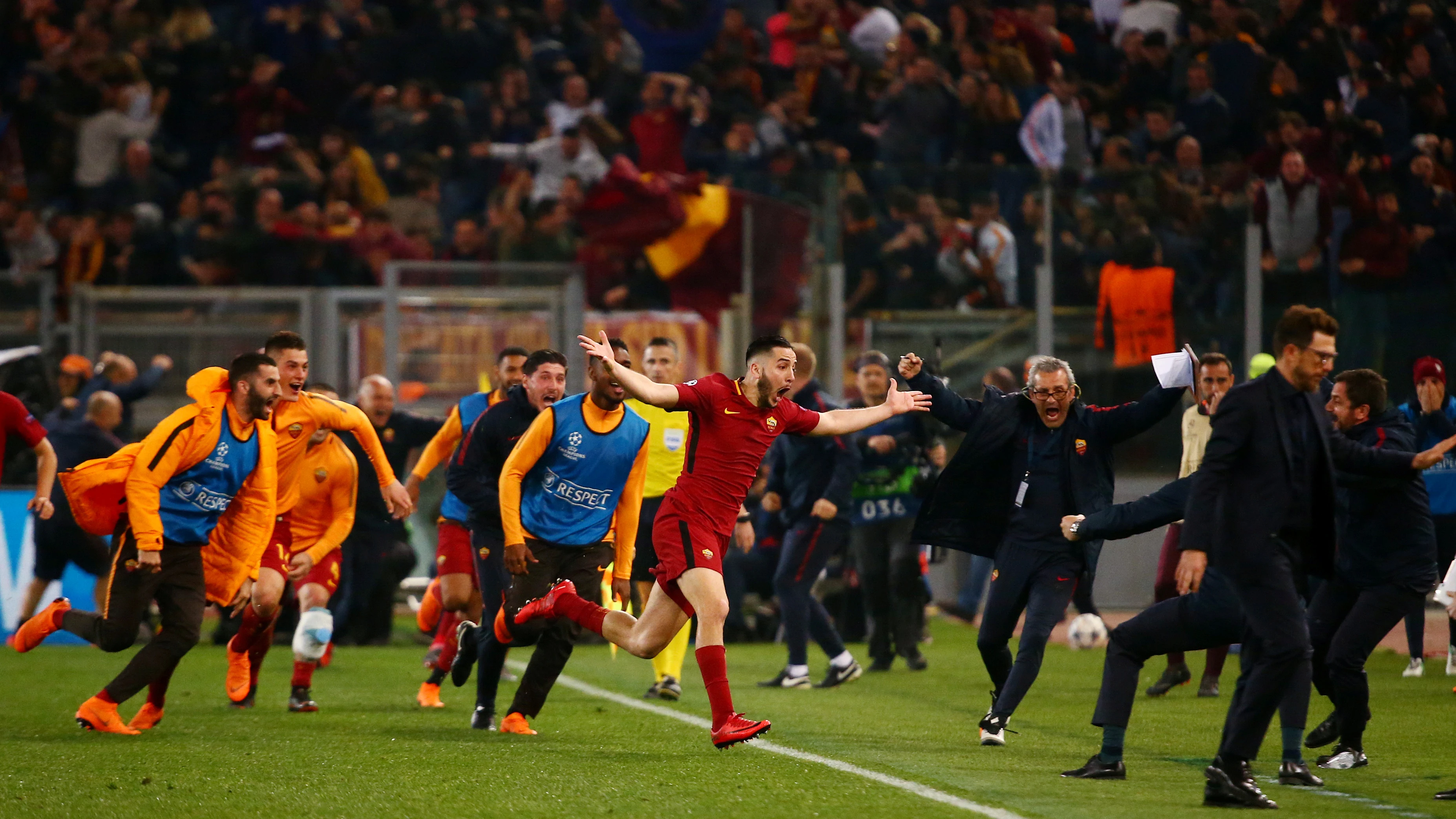 Manolas celebra su gol contra el Barcelona