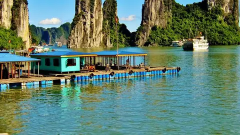 Bahía de Ha-long, Vietnam Venecia y otras ciudades construidas sobre el agua que te enamorarán