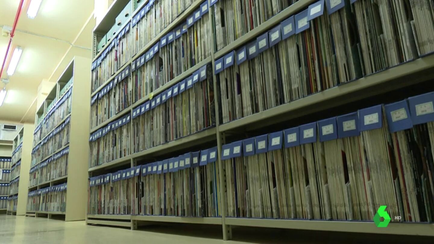 M&uacute;sica, poemas, cuentos e incluso discursos hist&oacute;ricos: miles de vinilos esperan ser clasificados en la Biblioteca Nacional