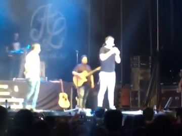 La disculpa, con pulla incluida, de Lucas a la madre de Gabriel Cruz: "No hubiera estado mal que se hubiera hecho en privado, pero no pasa nada, la culpa es de Addy y Lucas" La disculpa, con pulla incluida, de Lucas a la madre de Gabriel Cruz: "No hubiera estado mal que se hubiera hecho en privado, pero no pasa nada, la culpa es de Addy y Lucas"