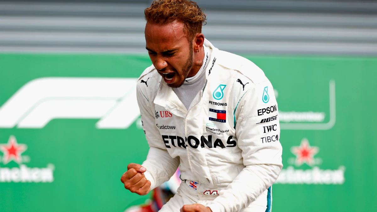 Hamilton celebra un triunfo