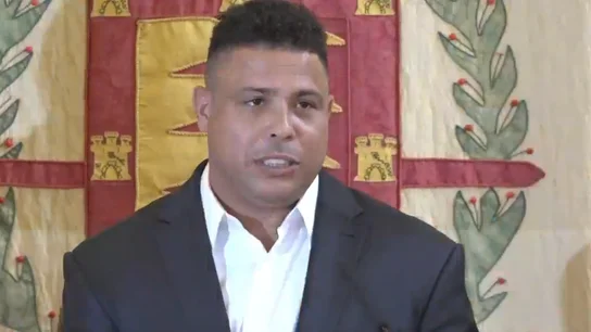Ronaldo, en su primer día como máximo accionista del Valladolid Ronaldo, en su primer día como máximo accionista del Valladolid