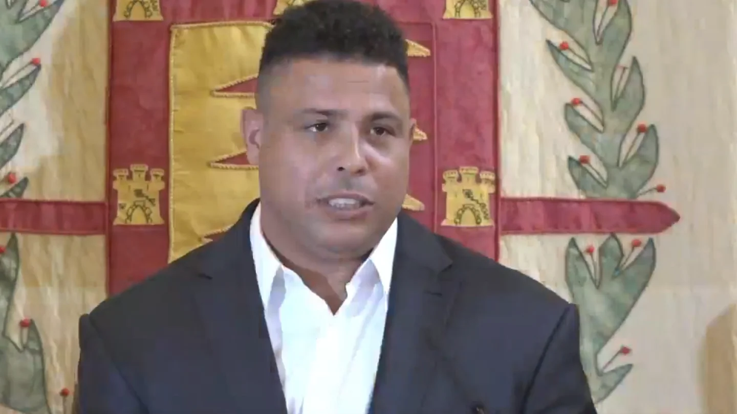 Ronaldo, en su primer día como máximo accionista del Valladolid Ronaldo, en su primer día como máximo accionista del Valladolid