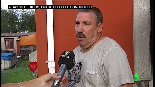 Hablan los testigos del accidente de autobús en Avilés: "Vi a una persona que no se movía colgando de la ventanilla" Hablan los testigos del accidente de autobús en Avilés: "Vi a una persona que no se movía colgando de la ventanilla"