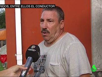 Hablan los testigos del accidente de autobús en Avilés: "Vi a una persona que no se movía colgando de la ventanilla" Hablan los testigos del accidente de autobús en Avilés: "Vi a una persona que no se movía colgando de la ventanilla"