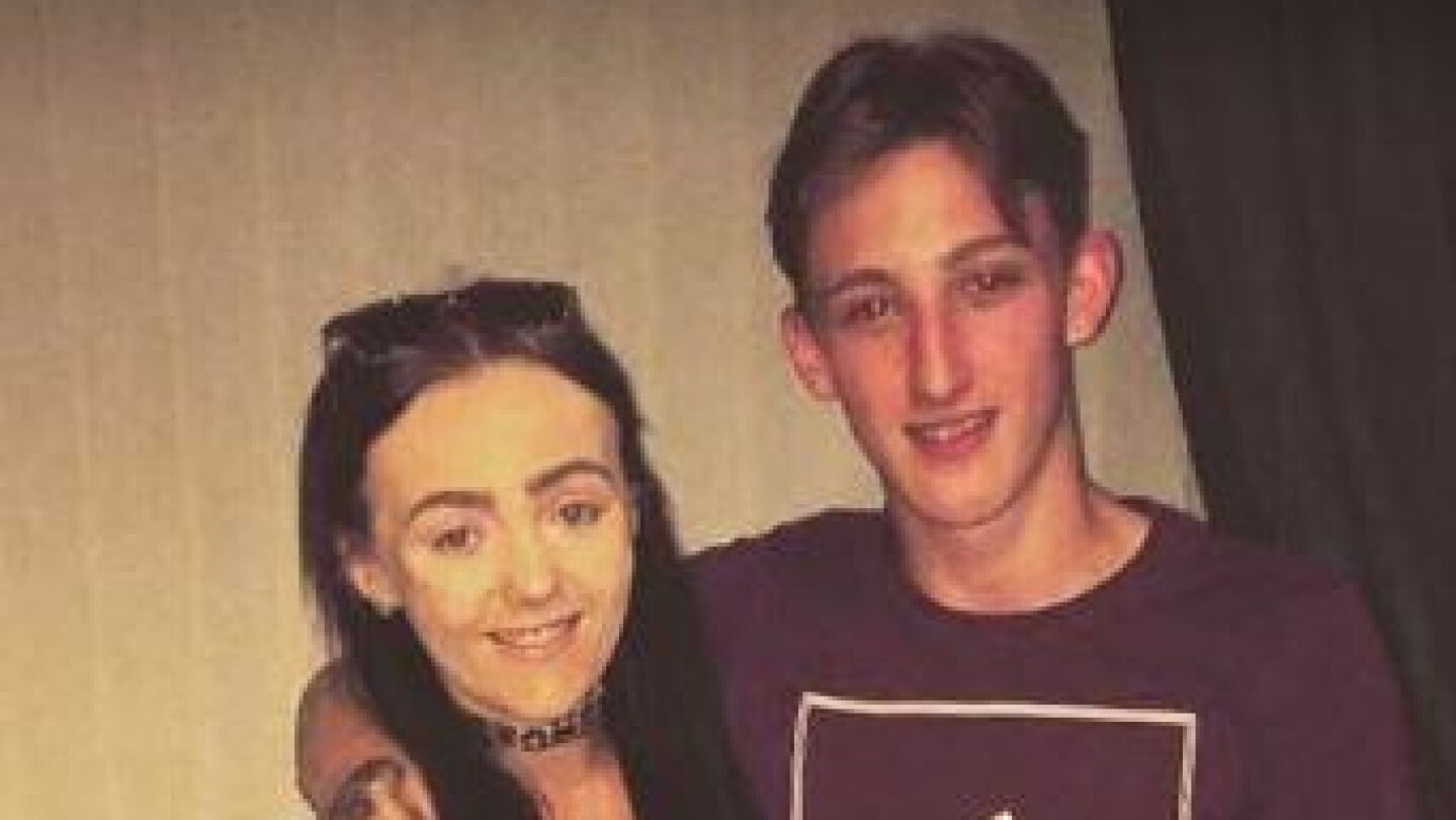 Natasha Horne junto a su novio
