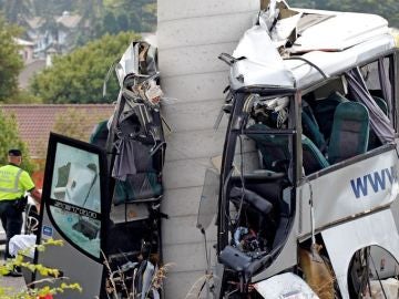 Autobús siniestrado en Avilés Autobús siniestrado en Avilés