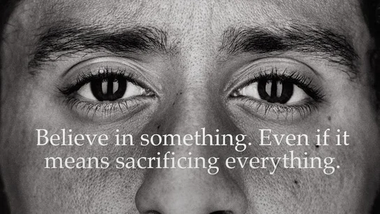 Colin Kaepernick, en el anuncio Colin Kaepernick, en el anuncio