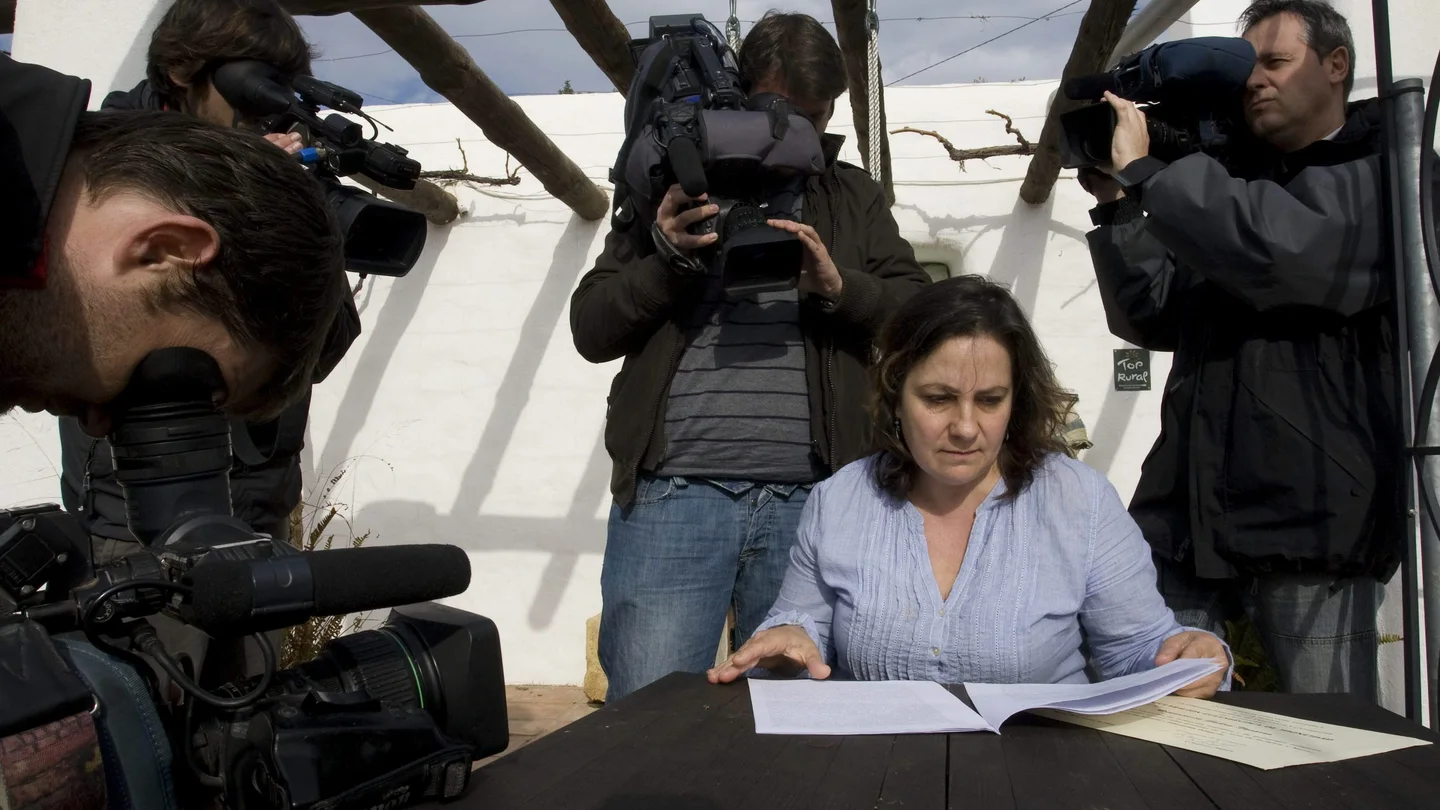 Resurrección Galera, la profesora de religión que no fue renovada en 2001 en un colegio público Resurrección Galera, la profesora de religión que no fue renovada en 2001 en un colegio público