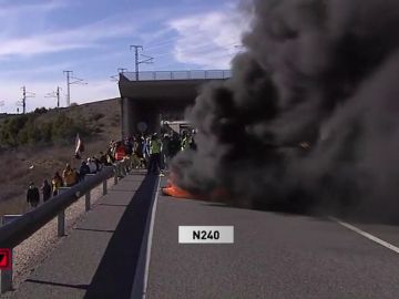 Cortar carreteras, acampar en lugares emblemáticos o actuar en colegios que recogieron la consulta: las acciones que estarían planteando los CDR para el 1-O Cortar carreteras, acampar en lugares emblemáticos o actuar en colegios que recogieron la consulta: las acciones que estarían planteando los CDR para el 1-O