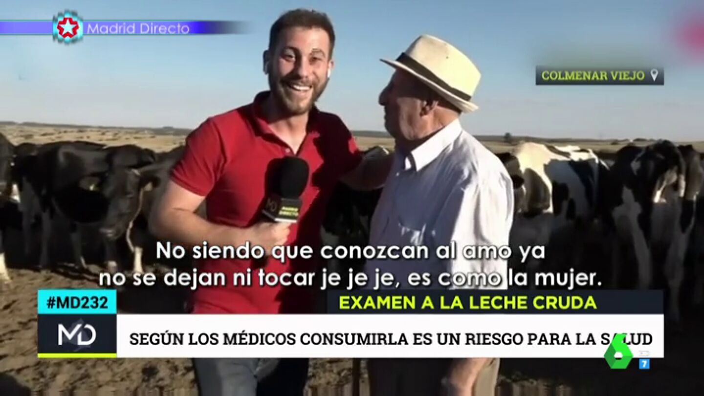 Un reportero de Telemadrid con un entrevistado