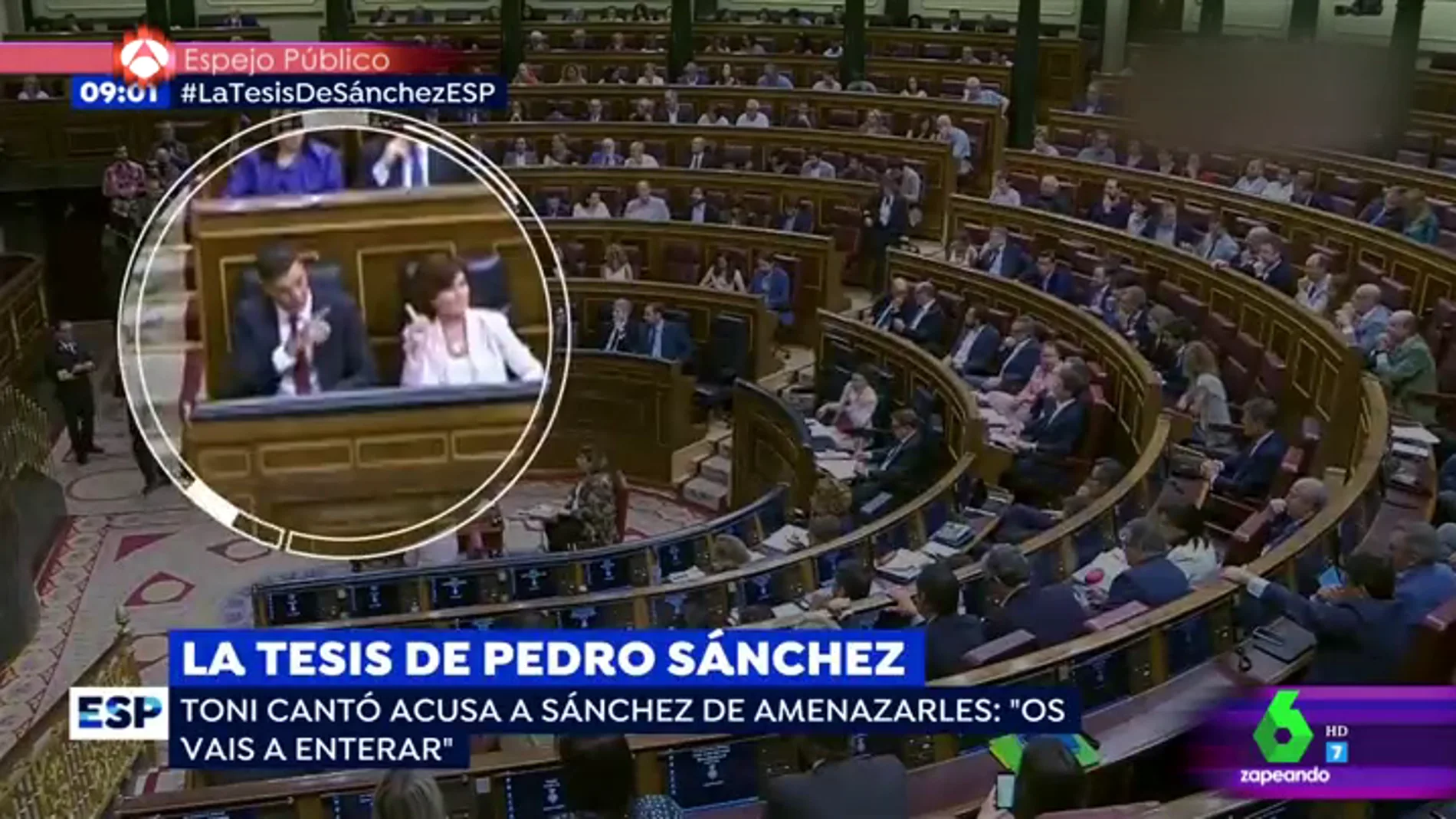 Pedro Sánchez señala con un dedo en el Congreso