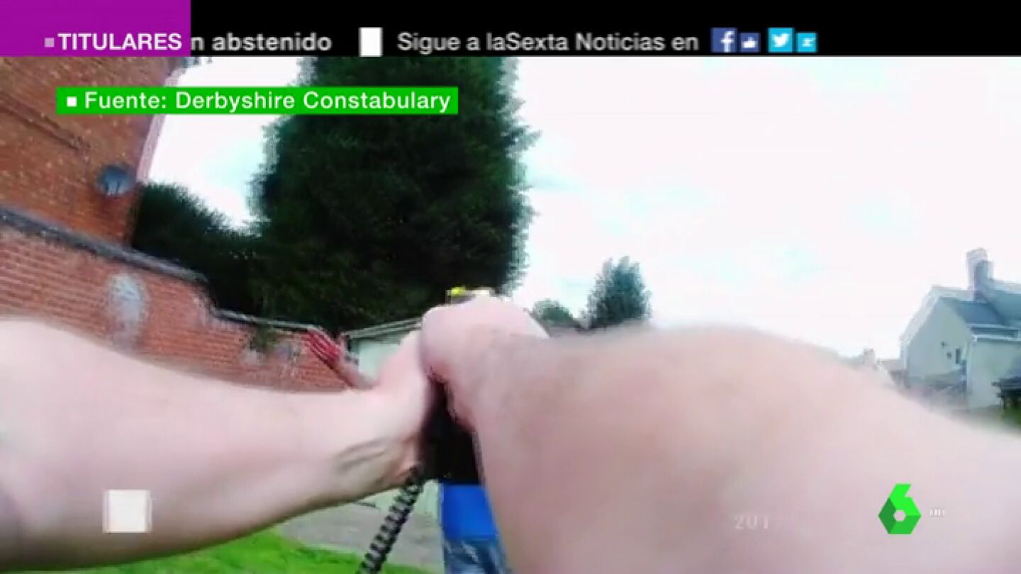 Pillan a un asesino, a&uacute;n con sangre en las manos