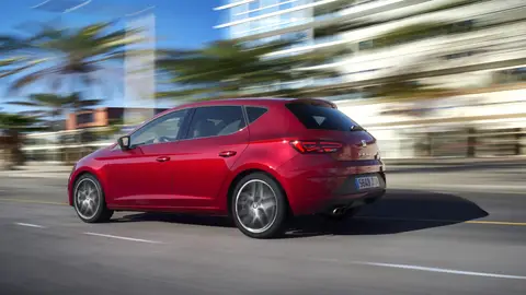 Seat León Por encima quedan situados los 1.5 TSI EVO en variantes con 130 y 150 CV.
