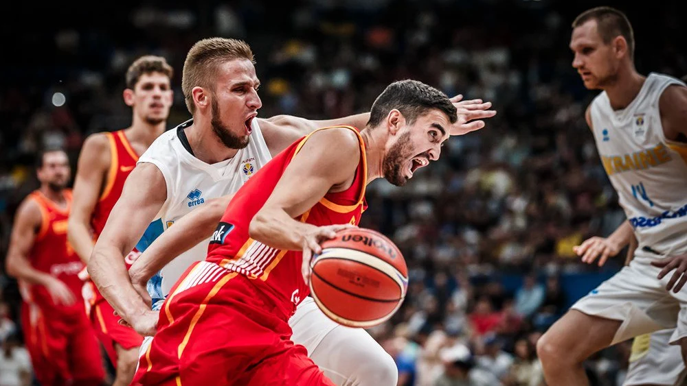 Momento del partido entre Ucrania y España