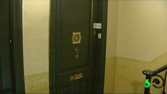 Hallan los cadáveres de un matrimonio en su domicilio de Barcelona con signos de violencia Hallan los cadáveres de un matrimonio en su domicilio de Barcelona con signos de violencia