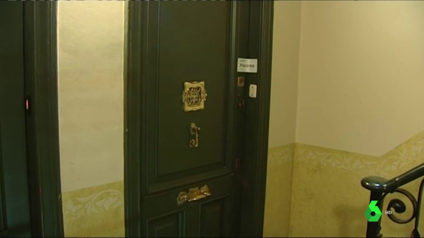 Hallan los cad&aacute;veres de un matrimonio en su domicilio de Barcelona con signos de violencia