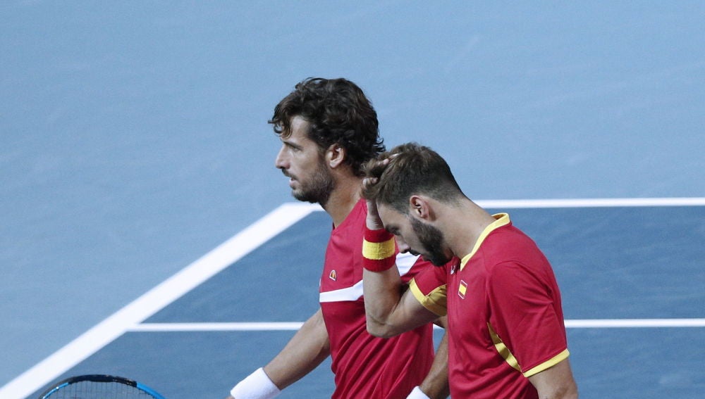 Feliciano López y Marcel Granollers, durante el partido de dobles