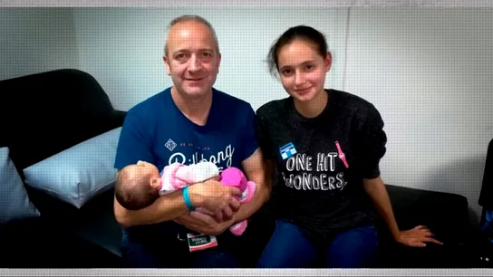 Alberto Aguilar con su hija Patricia y su nieta Naaomi Alberto Aguilar con su hija Patricia y su nieta Naaomi