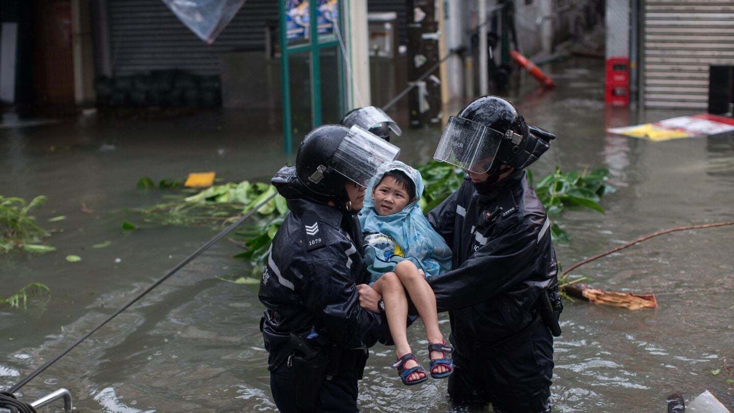 Evacuados por el tif&oacute;n Mangkhut